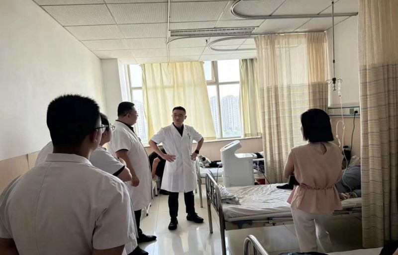 朗豪京鲁协作北京专家一周双场义诊同日完成高难四级手术